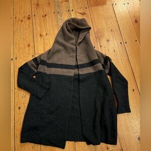 Women’s Vince 100% wool hooded brown and black cape cardigan sweater size small